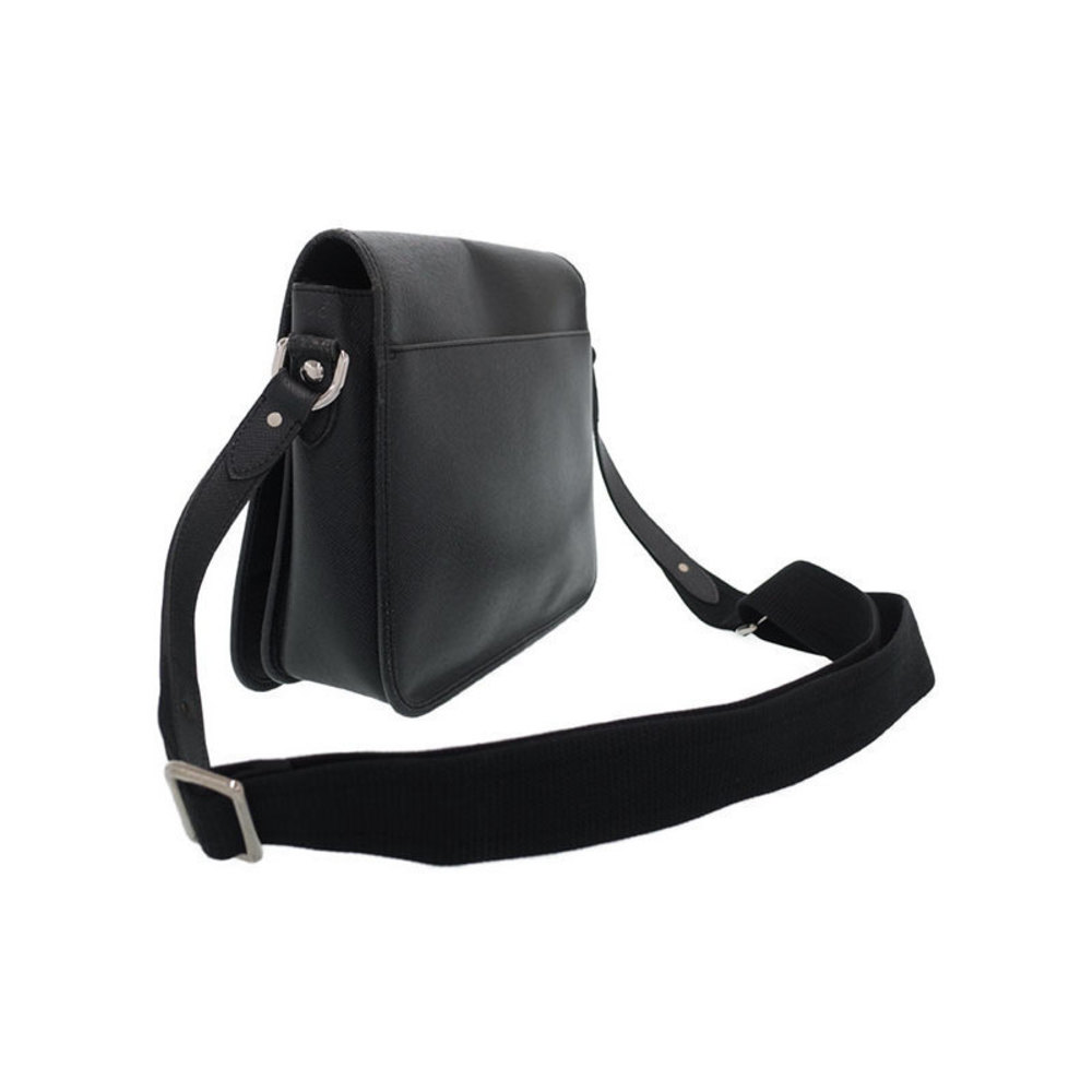 Louis Vuitton Shoulder rei Taiga Bag